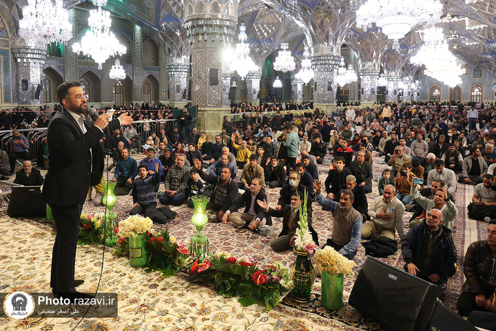 جشن بزرگ یگانه مولود کعبه در حرم مطهر رضوی برگزار شد
جشن بزرگ یگانه مولود کعبه در حرم مطهر رضوی برگزار شد