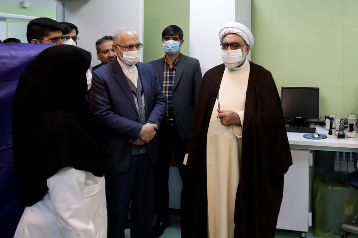 Imam Reza shrine launches eight health projects at Imam Reza Hospital 

