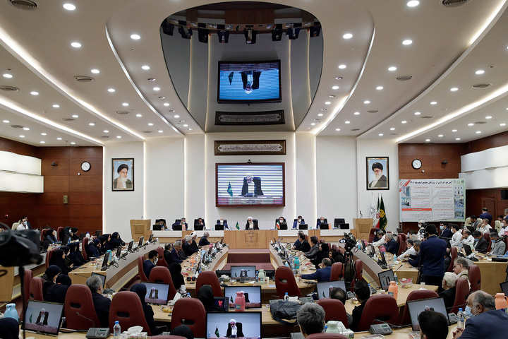 Imam Reza shrine launches eight health projects at Imam Reza Hospital 
