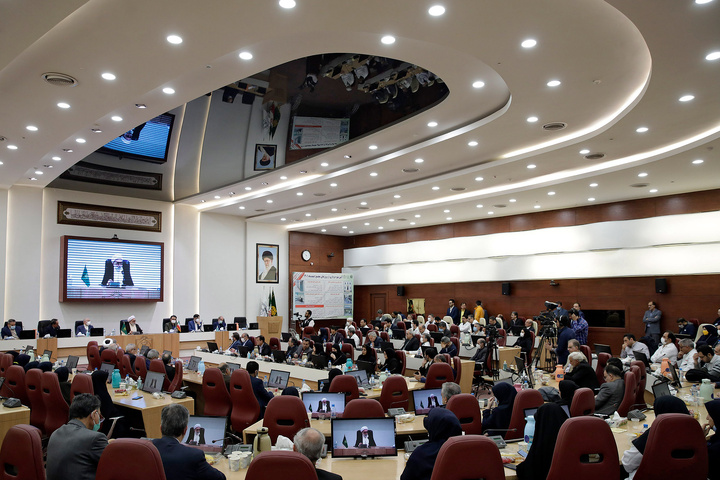 Imam Reza shrine launches eight health projects at Imam Reza Hospital 
