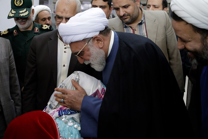 ورود تولیت آستان قدس رضوی به اهواز