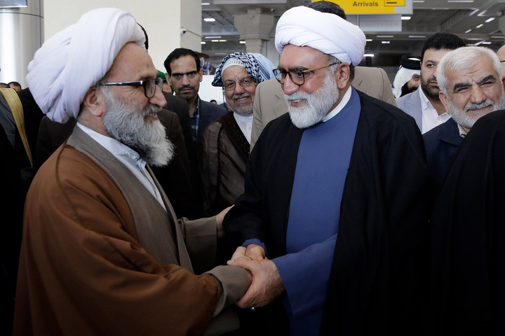 ورود تولیت آستان قدس رضوی به اهواز