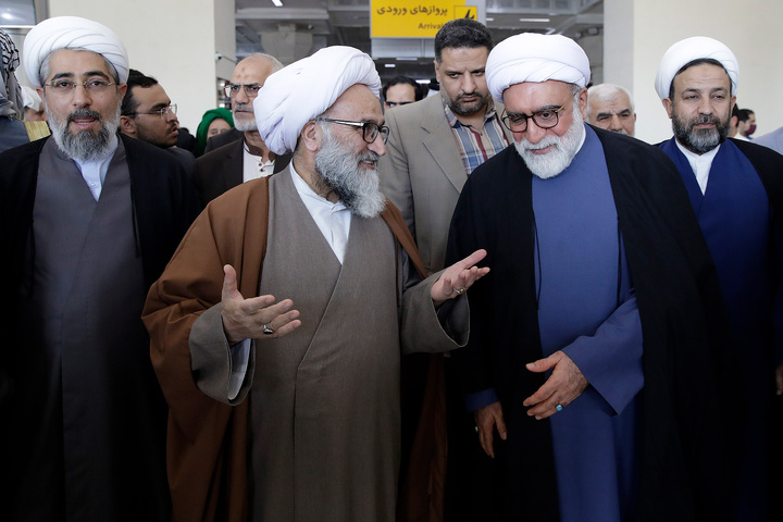 ورود تولیت آستان قدس رضوی به اهواز