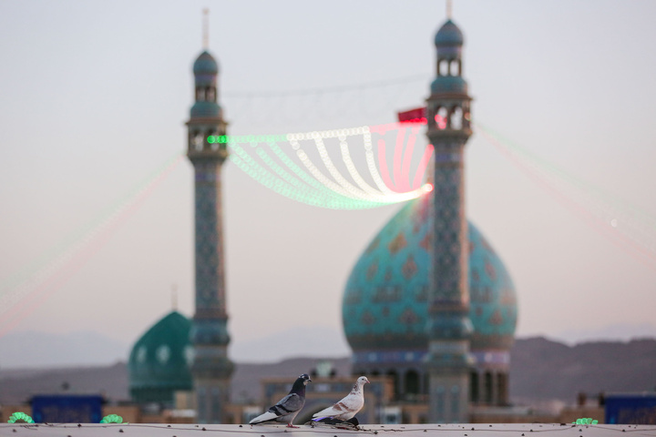 حضور سه میلیون زائر در مسجد مقدس جمکران تا ظهر نیمه شعبان حضور سه میلیون زائر در مسجد مقدس جمکران تا ظهر نیمه شعبان