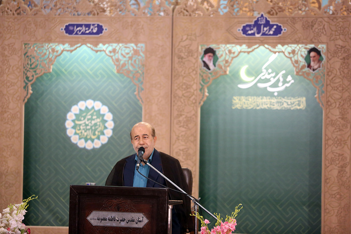 مناجات‌خوانی شب‌های ماه مبارک رمضان در حرم مطهر کریمه اهل‌بیت(س)