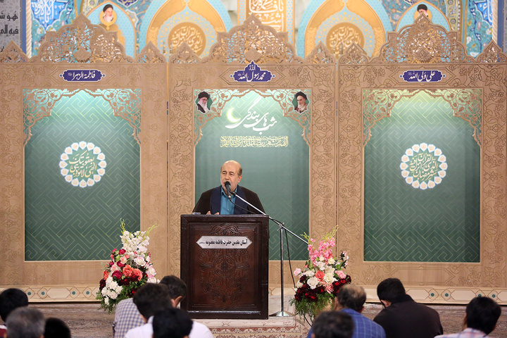مناجات‌خوانی شب‌های ماه مبارک رمضان در حرم مطهر کریمه اهل‌بیت(س)
