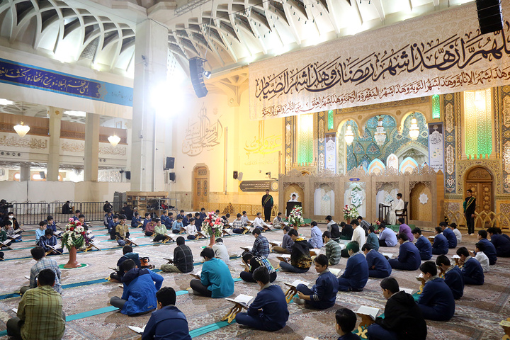 ترتیل‌خوانی قرآن کریم با حضور پرشور دانش آموزان
