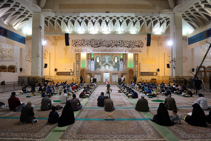 ترتیل‌خوانی قرآن کریم با حضور پرشور دانش آموزان