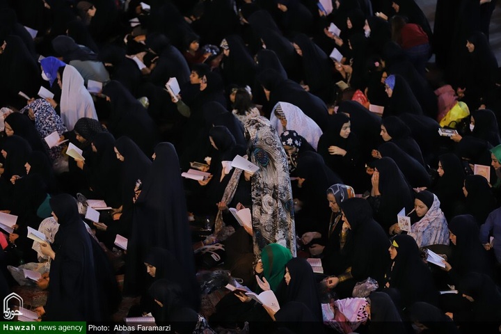 مواكب العزاء والزائرون يحيون ذكرى جرح المولى أمير المؤمنين(ع) في رحاب مرقده الطاهر