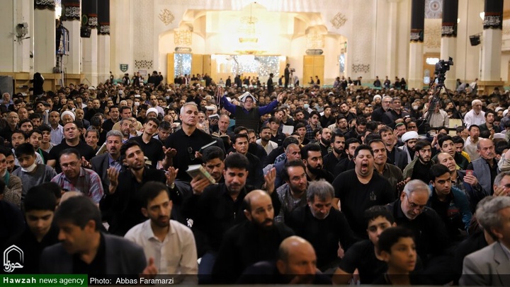 مواكب العزاء والزائرون يحيون ذكرى جرح المولى أمير المؤمنين(ع) في رحاب مرقده الطاهر