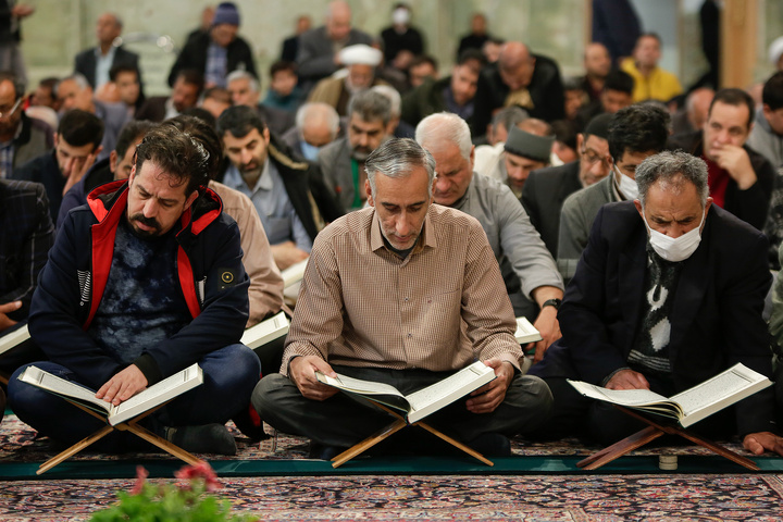 مراسم احیاء شب بیست و یکم ماه رمضان در حرم مطهر رضوی - 1