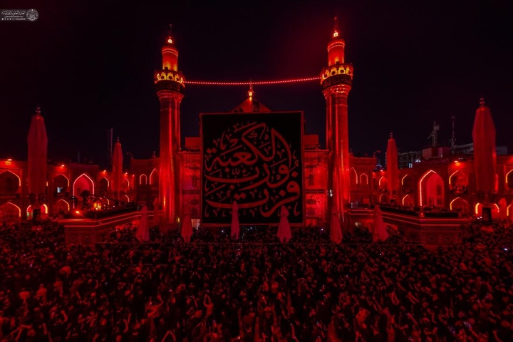 برگزاری مراسم نماز صبح و عبادات شرعی در میانه اقامه شعائر سالروز شهادت امیرالمؤمنین علیه السلام در حرم مطهر علوی