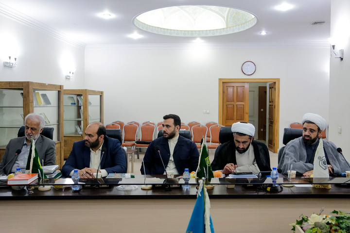 نشست کمیته نمایندگان اجلاسیه آستان‌های مقدس و بقاع متبرکه ایران اسلامی