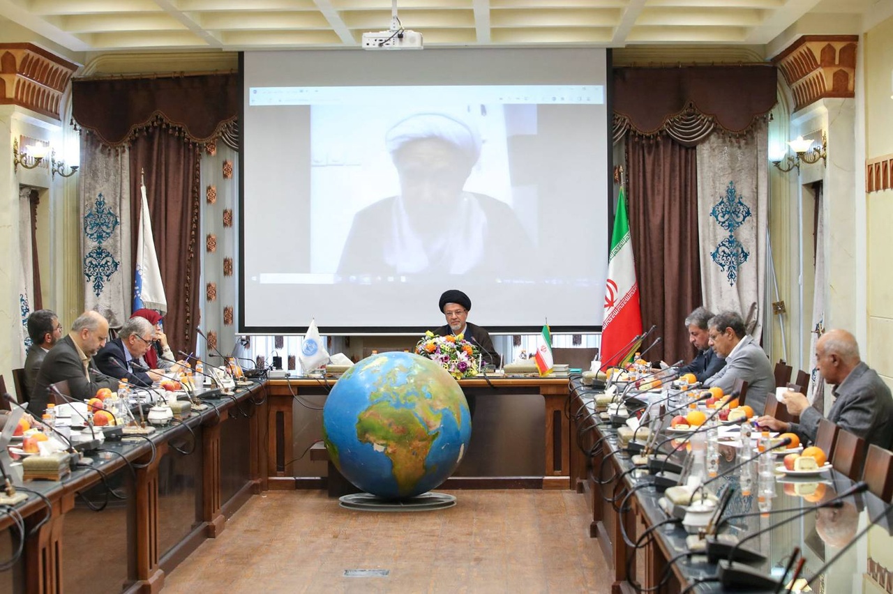 تہران یونیورسٹی میں امام رضا(ع) عالمی کانگریس کی علمی کمیٹی کا اجلاس