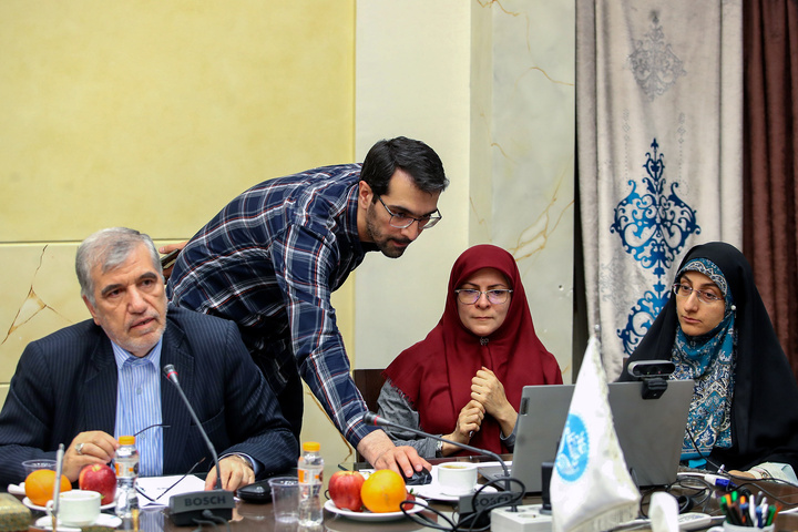 نشست تخصصی کمیته علمی کنگره حضرت رضا(علیه‌السلام)