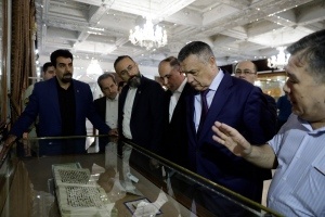 تشرف رئیس مجلس قانون‌گذاری ازبکستان به حرم مطهر امام رضا علیه‌السلام
