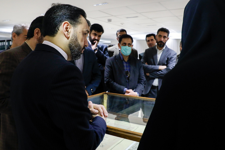 رونمایی از قدیمی ترین اسناد حرم مطهر رضوی