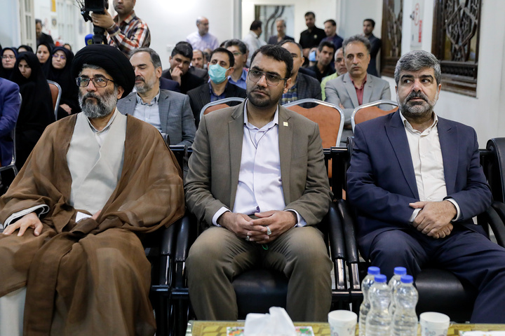 رونمایی از قدیمی ترین اسناد حرم مطهر رضوی