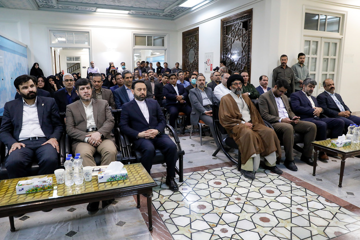 رونمایی از قدیمی ترین اسناد حرم مطهر رضوی