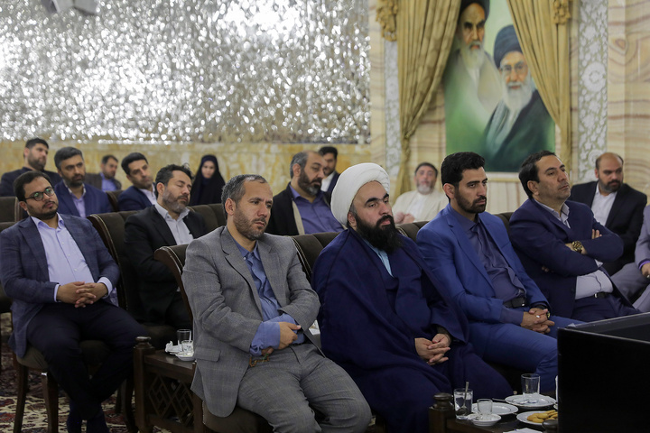 دیدار رئیس رسانه ملی، شهردار تهران و معاونین فرهنگی و اجتماعی شهرداری‌های کلانشهرهای کشور با تولیت آستان