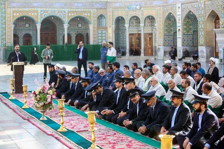 برگزاری آئین جاروکشی در حرم حضرت معصومه (س)
