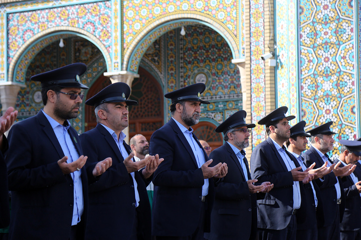 برگزاری آئین جاروکشی در حرم حضرت معصومه (س)