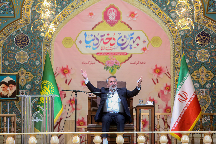 برگزاری اجتماع هیئات مذهبی و خادمیاران رضوی با مدح‌خوانی احمد واعظی