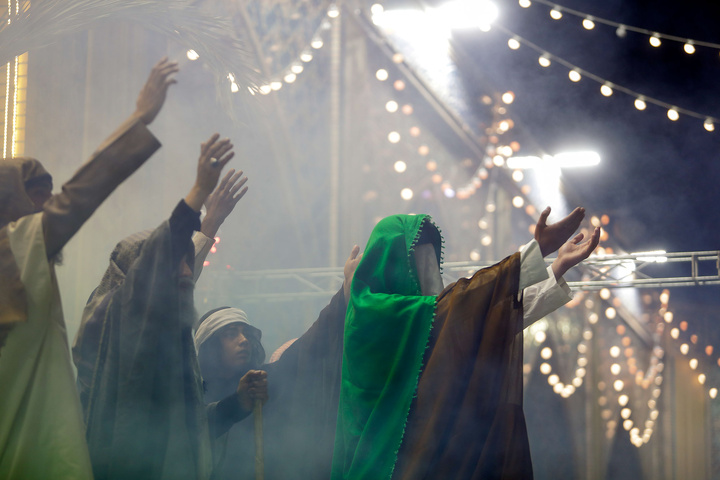 جشن ولادت حضرت معصومه سلام الله علیها ویژه زائرین غیرایرانی در حرم مطهر رضوی