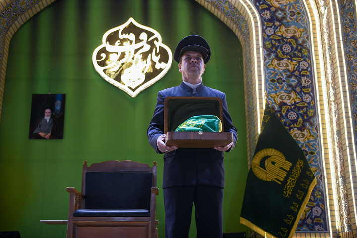 جشن ولادت حضرت معصومه سلام الله علیها ویژه زائرین غیرایرانی در حرم مطهر رضوی