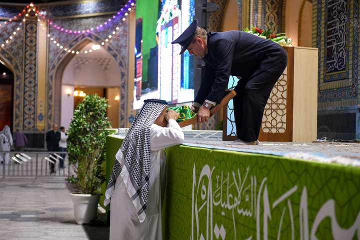 جشن ولادت حضرت معصومه سلام الله علیها ویژه زائرین غیرایرانی در حرم مطهر رضوی