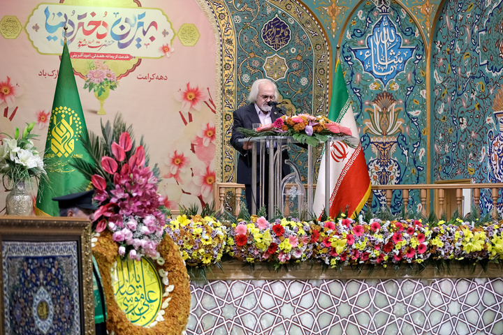 آیین آغاز جشن‌های دهه کرامت در حرم حضرت معصومه سلام الله علیها