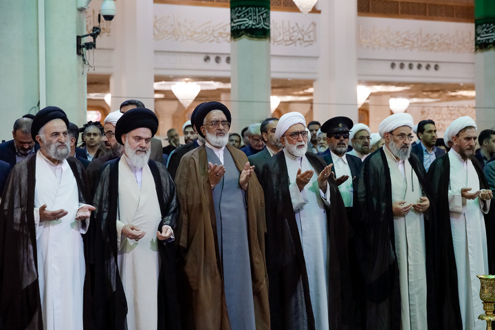 آیین آغاز جشن‌های دهه کرامت در حرم حضرت معصومه سلام الله علیها