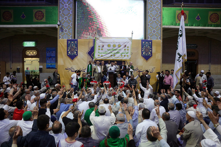 میزبانی از خیل عظیم زائران در شام میلاد حضرت معصومه(س)