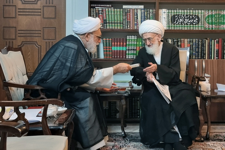 دیدار تولیت آستان قدس رضوی با مراجع تقلید در قم