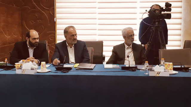 گزارش فعالیت های مشترک اعتاب مقدسه در ششمین اجلاسیه آستان های مقدس و بقاع متبرکه ایران اسلامی گزارش فعالیت های مشترک اعتاب مقدسه در ششمین اجلاسیه آستان های مقدس و بقاع متبرکه ایران اسلامی