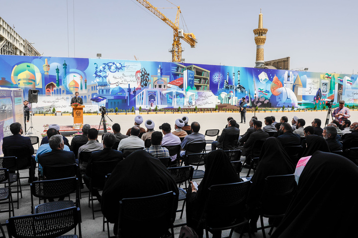 رونمایی از دیوارنگاره «تمدن رضوی»