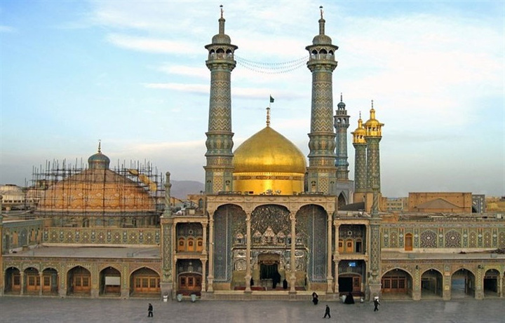 چهار قرن با شاهان خفته در آستان فاطمی چهار قرن با شاهان خفته در آستان فاطمی