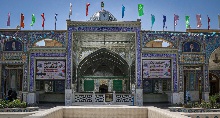 بزرگداشت امامزادگان و بقاع متبرکه در زیارتگاه شهید مدرس برگزار شد
 بزرگداشت امامزادگان و بقاع متبرکه در زیارتگاه شهید مدرس برگزار شد