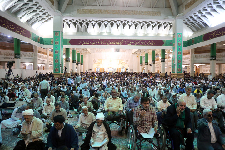 جشن میلاد امام رضا (ع) در حرم مطهر خواهر ایشان