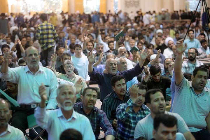 جشن میلاد امام رضا (ع) در حرم مطهر خواهر ایشان