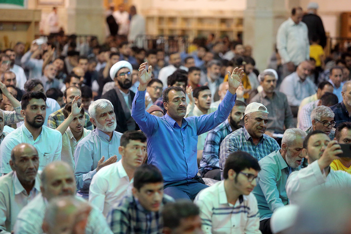 جشن میلاد امام رضا (ع) در حرم مطهر خواهر ایشان