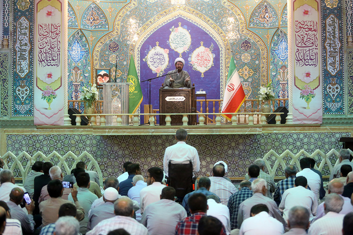 جشن میلاد امام رضا (ع) در حرم مطهر خواهر ایشان