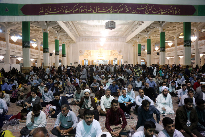 جشن میلاد امام رضا (ع) در حرم مطهر خواهر ایشان