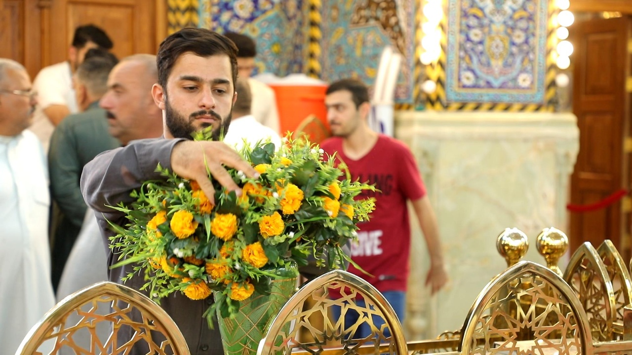 The Al-Abbas's (p) Shrine is decorated with wreaths of roses on the birth anniversary of Imam ar-Redha (peace be upon him)

