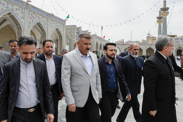 تشرف وزیر کشور عراق به حرم مطهر رضوی