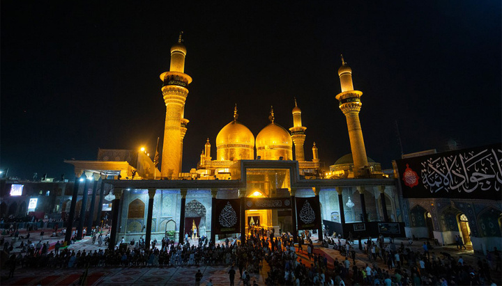 The Holy Shrines of Imam Hussain and Imam Al-Kadhum witness raising black banners on the martyrdom anniversary of Imam Al-Jawad (PBUH)