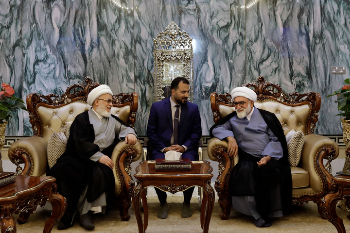 تشرف تولیت آستان قدس رضوی به حرم مطهر امام حسین(علیه‌السلام)