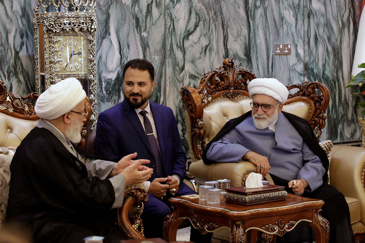 تشرف تولیت آستان قدس رضوی به حرم مطهر امام حسین(علیه‌السلام)