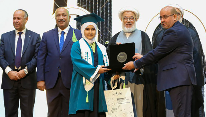جشن دانش آموختگی دانش آموزان مدارس الوارث با حضور تولیت آستان قدس رضوی