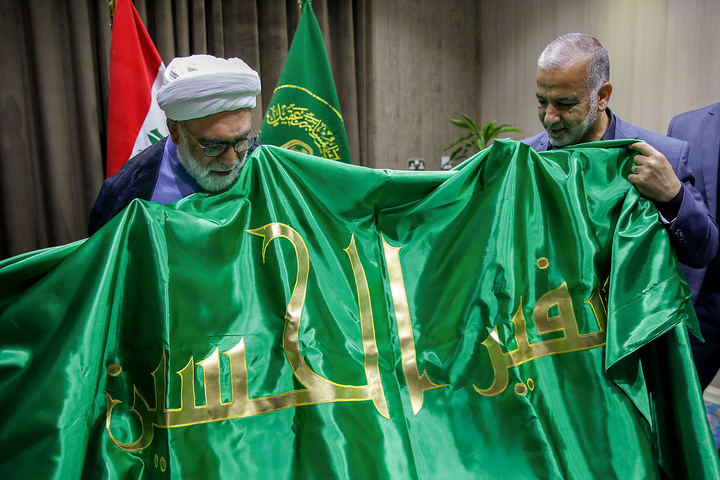 تشرف تولیت آستان قدس رضوی به مسجد کوفه و سهله